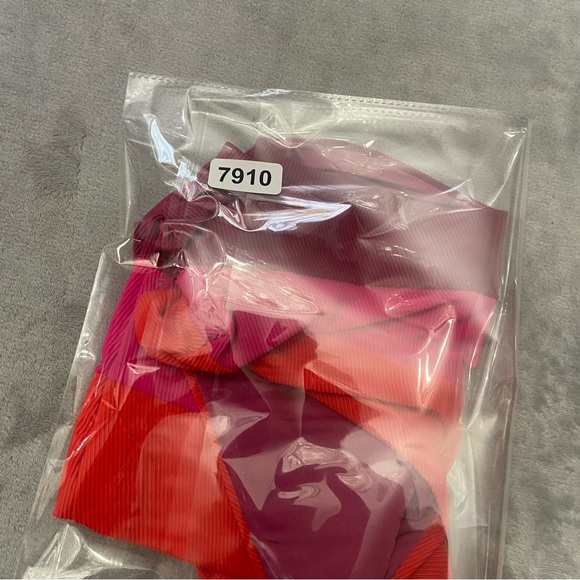 New! Beach Riot Joyce swimsuit be mine colorblock 27910 - Picture 8 of 8